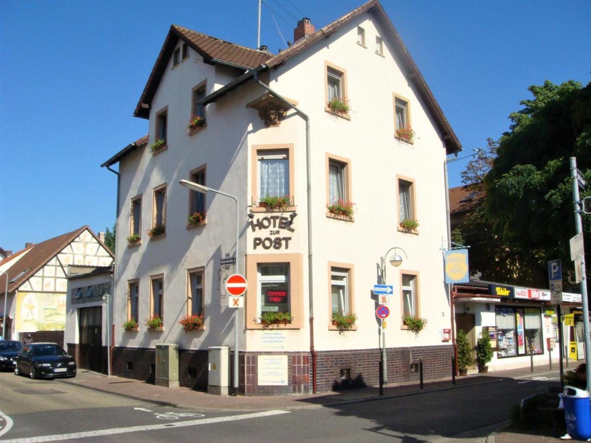 Zur Post Schwanheim Отель *